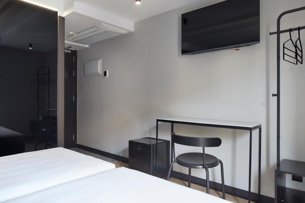 Hostal Espoz Y Mina Памплона Екстер'єр фото